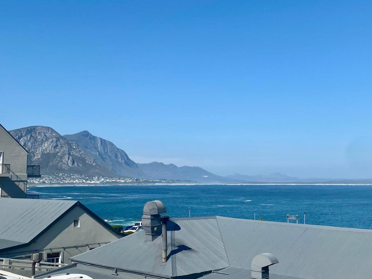 Hermanus Waterfront Apartment ภายนอก รูปภาพ