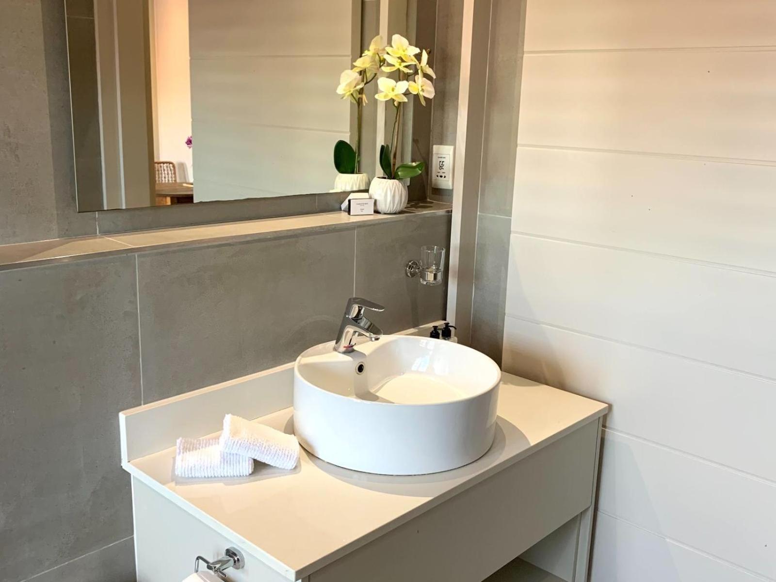 Hermanus Waterfront Apartment ภายนอก รูปภาพ